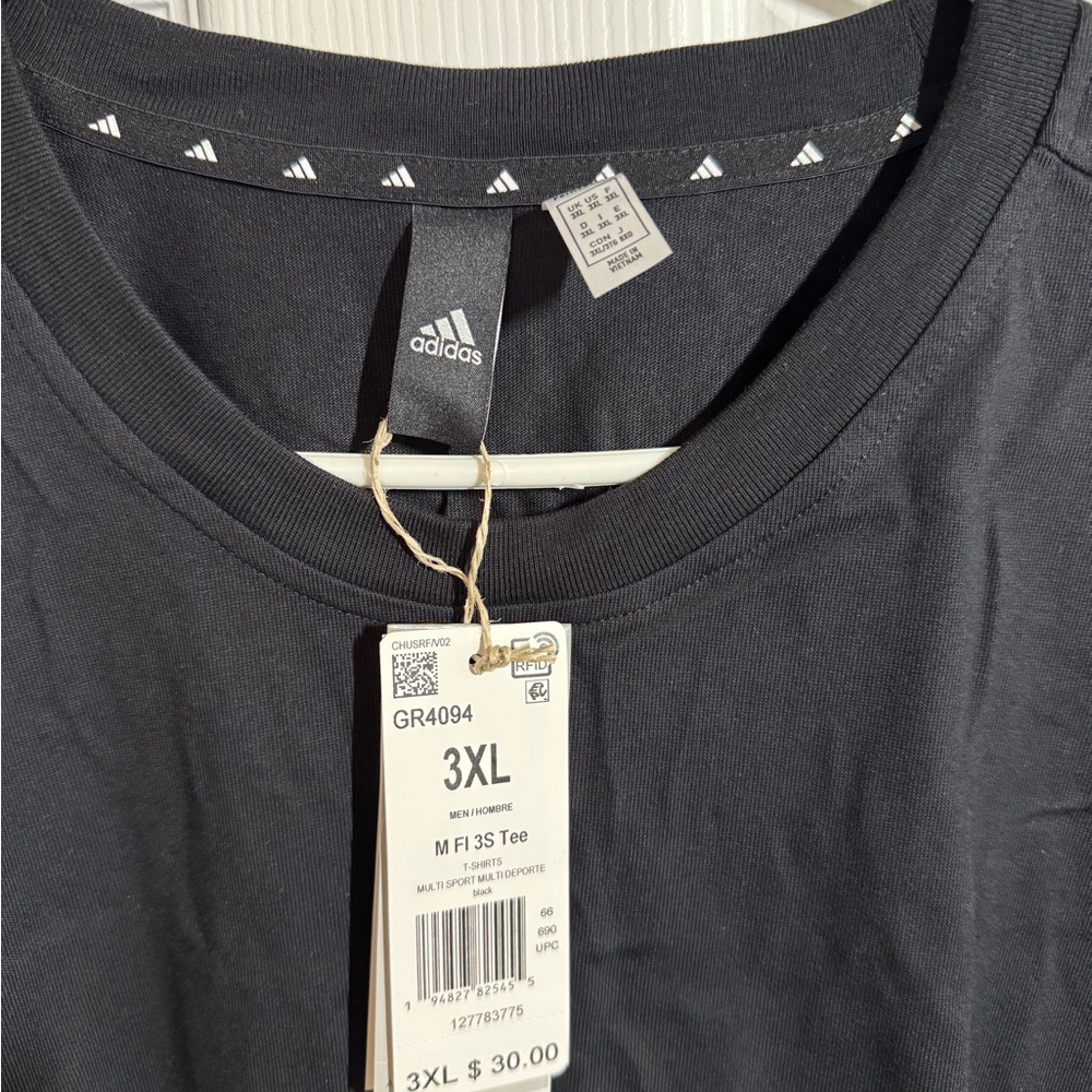 NWT - Men’s Adidas t-shirt - Picture 4 of 5